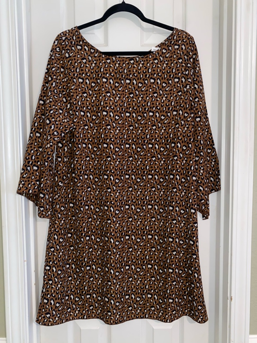 Leopard-Print‎ Tan Long Sleeve Swing Dress